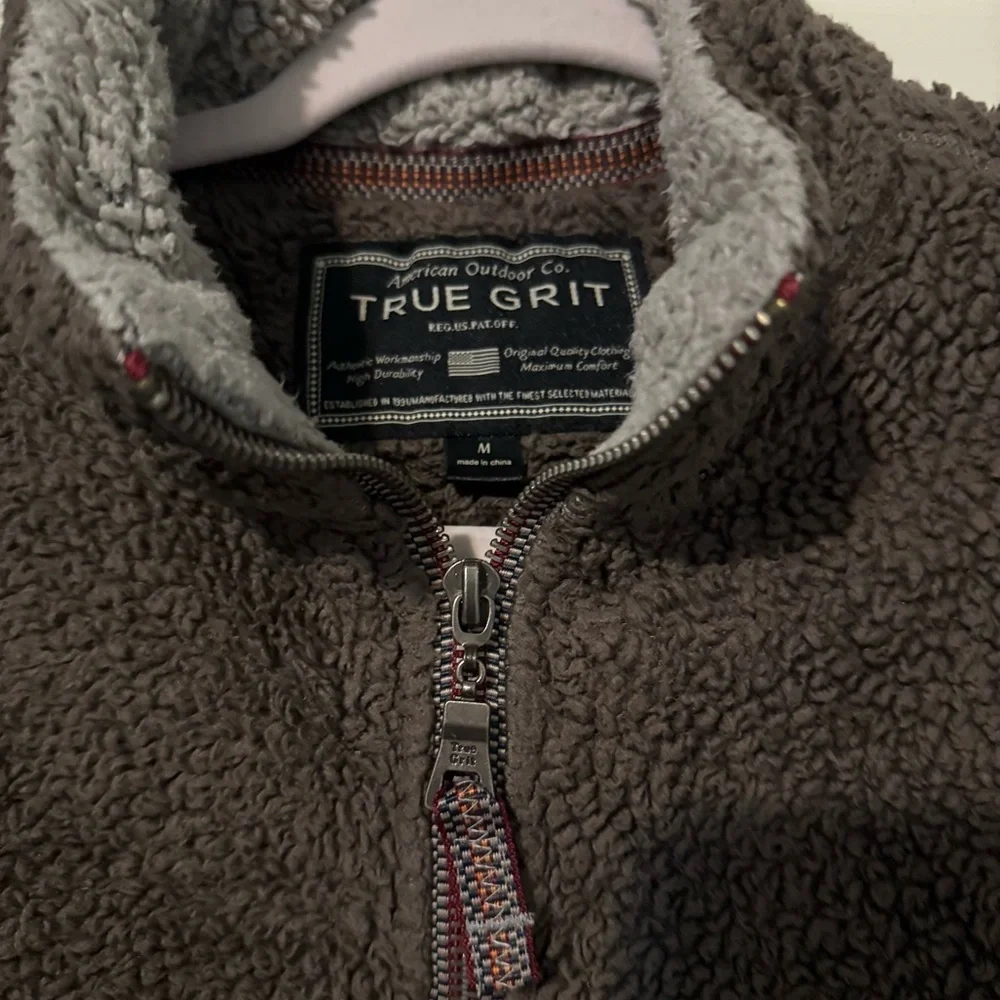 True Grit Chocolate Fleece Quarter-Zip size M (10-12 Boys)